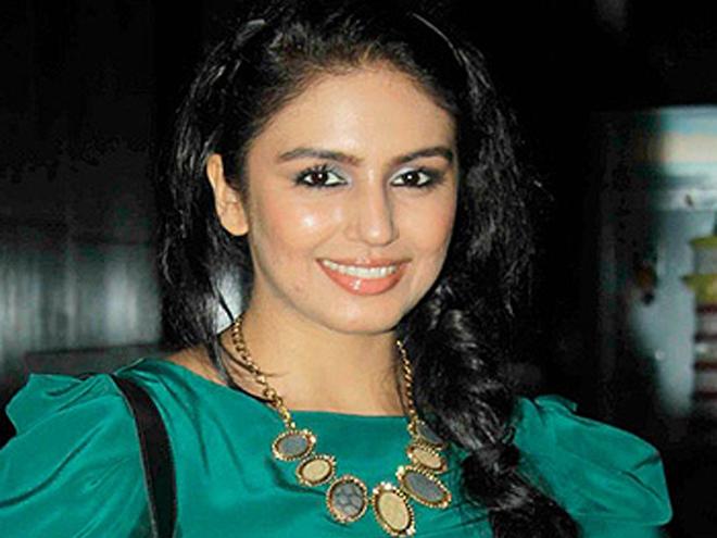 Huma Qureshi doesn't let link-up rumours bother her